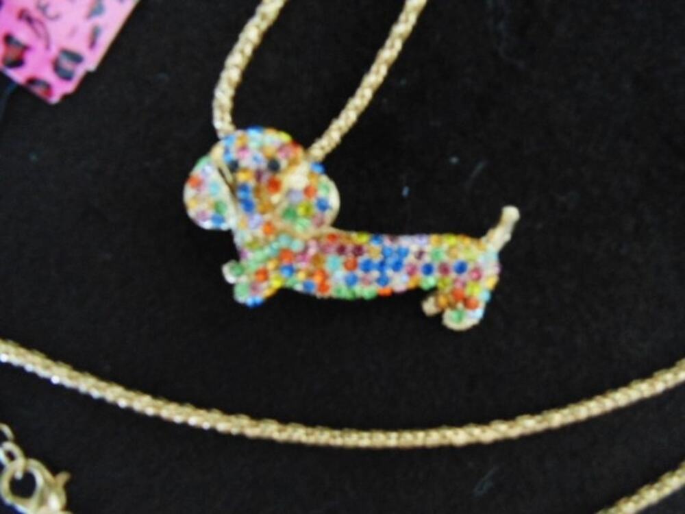 New Y2K Betsey Johnson Dachshund Pave Crystal Doxie Pendant Charm Necklace